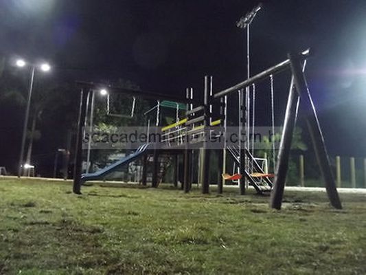 Aparelhos Instalados de Ginástica ao Ar Livre