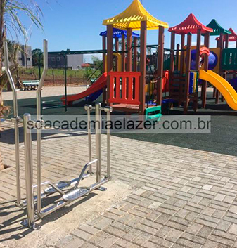 playgrounds em aço carbono